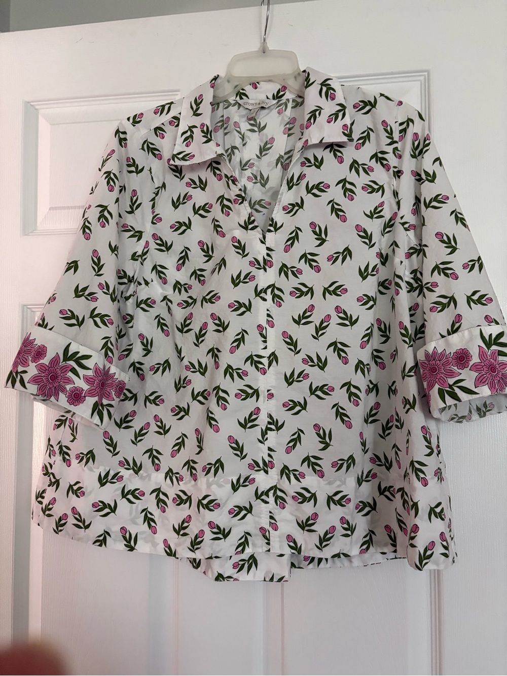 crown & ivy White Button-Down Shirt with Pink Floral Print